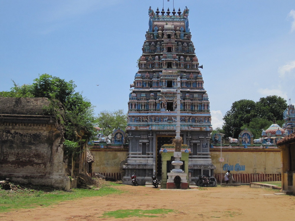 mangalambiga sametha nellivananaathar temple, thirunellikkaaval