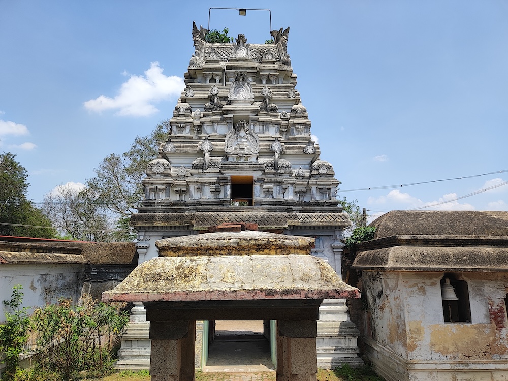 Soundaranayagi sametha Karumbeswarar, Kovil Venni